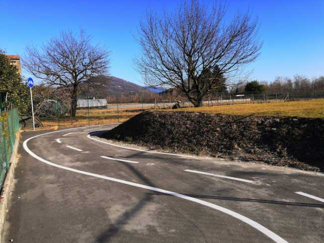 00005ciclopedonale s f