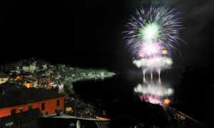 1 Fiori di fuoco 2009 Lago Mergozzo Giancarlo Parazzoli