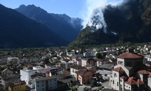 Incendio sopra Pollegio diversi sfollati