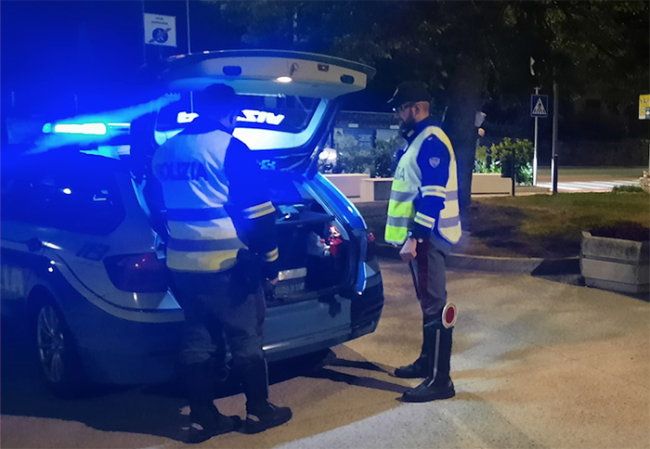 etilometyrto polizia notte