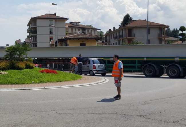 incidente tir lidl pallanza 08