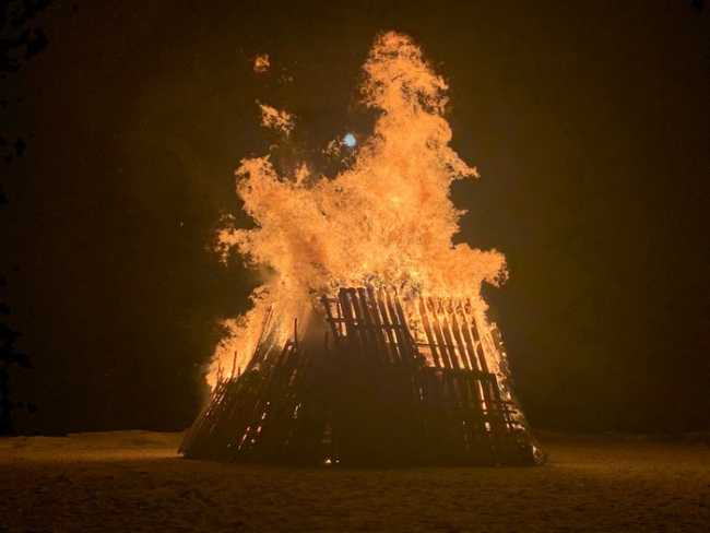 madonna buttun 00003