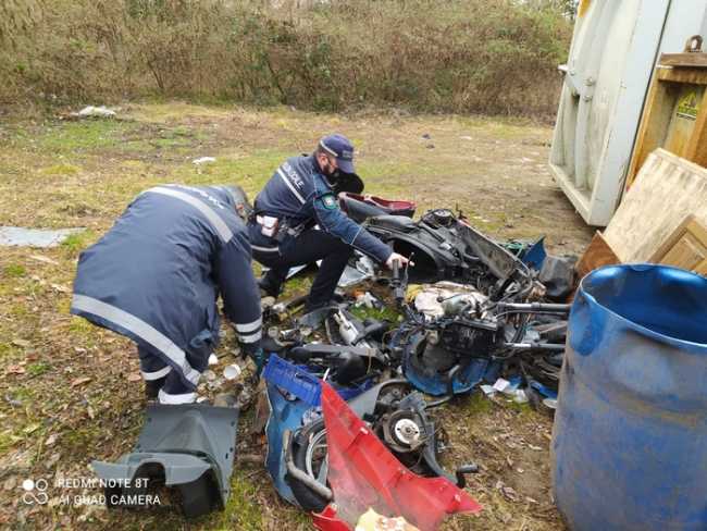 motorini abbandonati 1