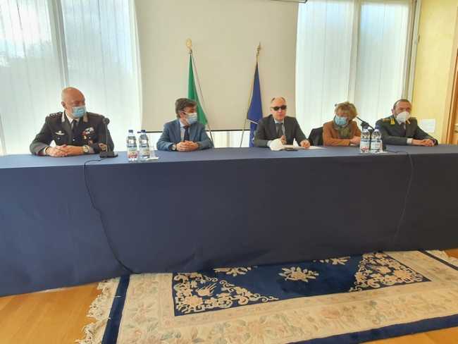 pref controlli covid