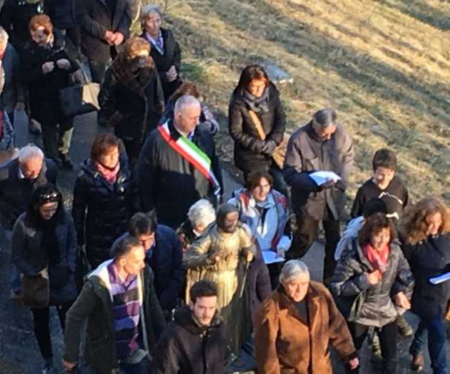 processione cicogna due