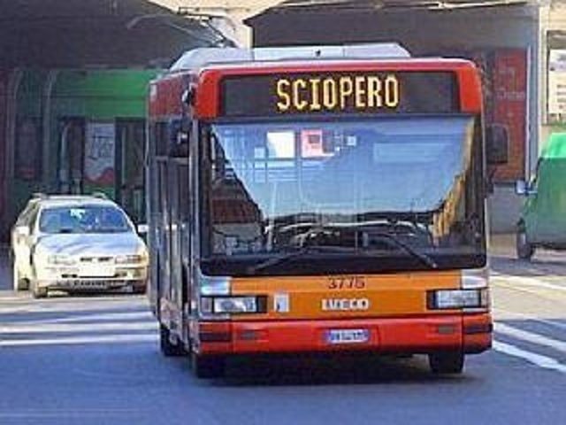 bus sciopero original 2 640x4801