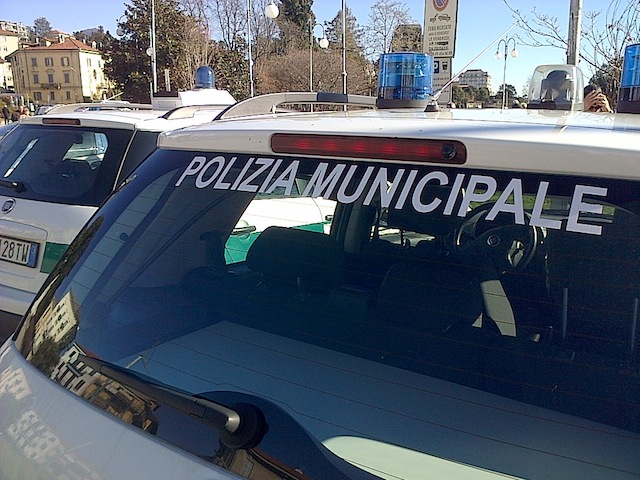 poliziaMunicipale copia