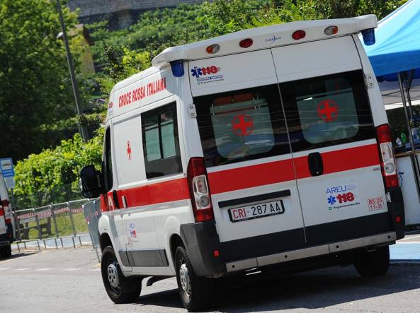 ambu r