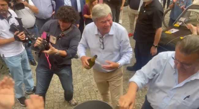  564469180098118423 V2F 2024 06 24 17 00 12 333