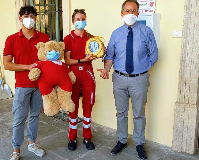 Consegna defibrillatore