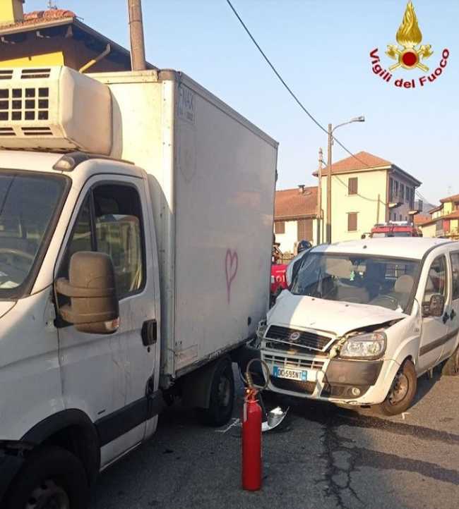 IMG 25032022 201013 700 x 777 pixel