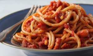 bucatini amatriciana