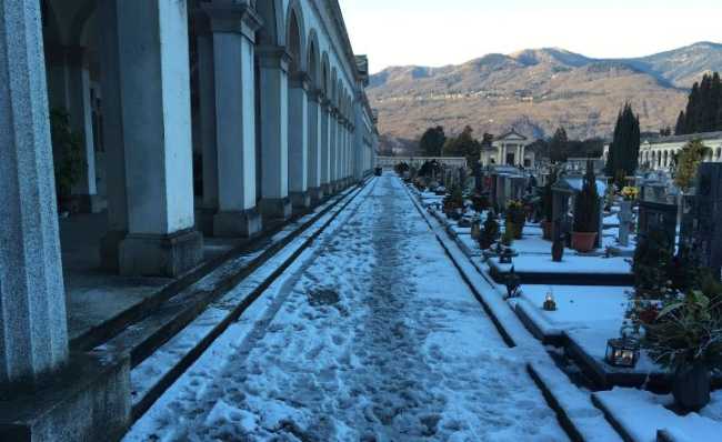 cimitero neve