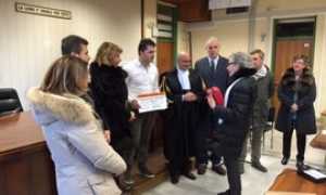 consegna defibrillatore tribunale