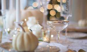holiday table 1926946 640
