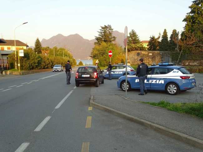 polizia posto blocco vb