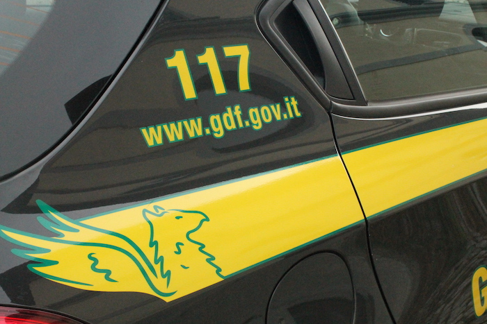 Malore in dogana, automobilista soccorso dai finanzieri