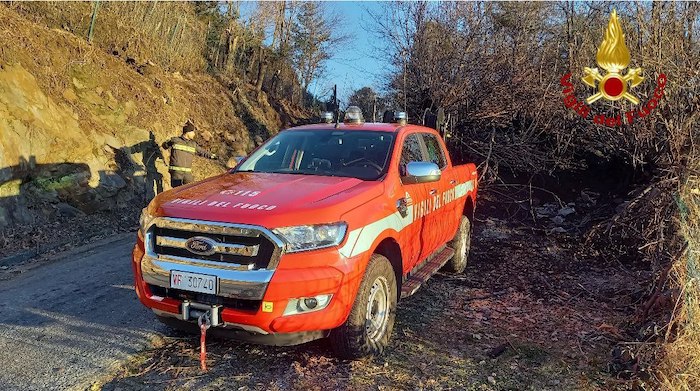 Scarcerato l'uomo che, ubriaco al volante, ha dato fuoco al bosco
