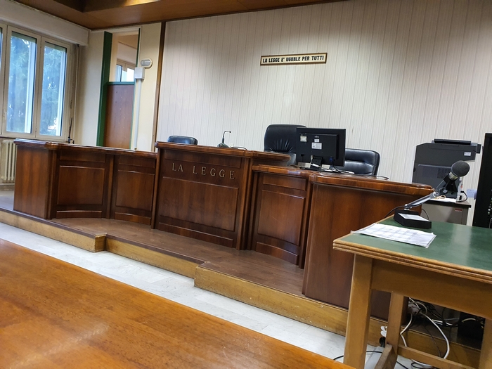 Acido sul volto della ex, esclusi tentativo di sfregio e premeditazione