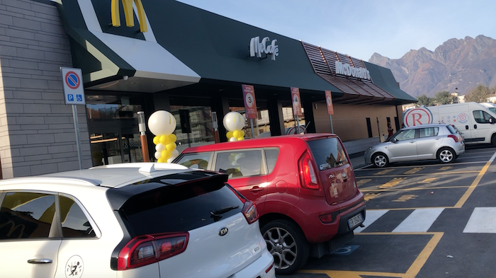 McDonald’s: giovedì giornata di colloqui per la ricerca di 40 collaboratori