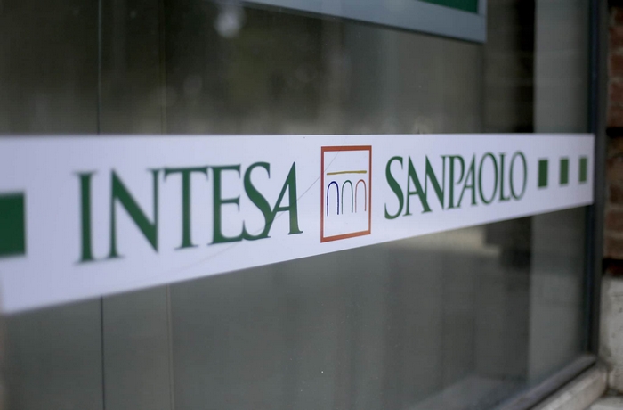 Intesa Sanpaolo, operazioni bancarie anche in 116 tabaccherie e ricevitorie del Vco
