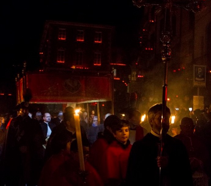 Cannobio pronta per la serata dei lumineri