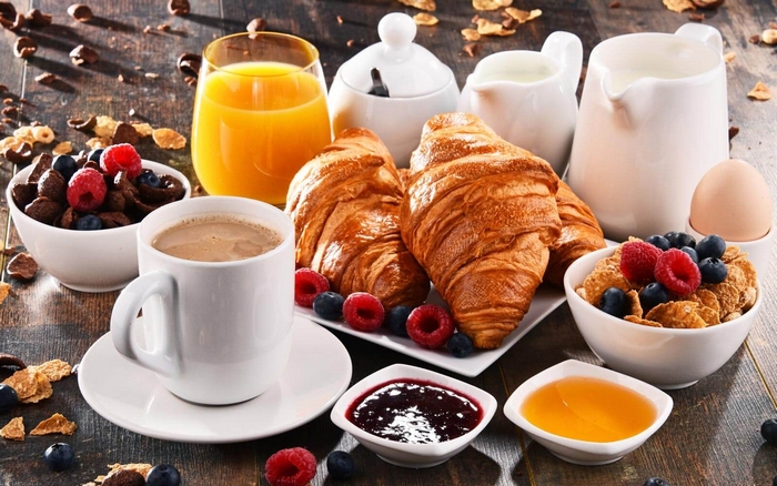 Lo sconto nei negozi per chi va colazione in città
