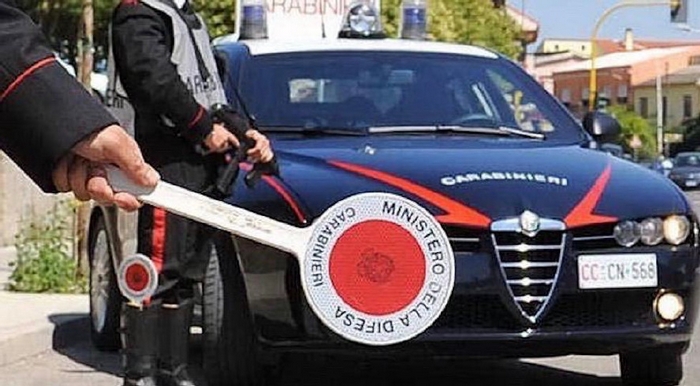 Arrestato con 13 grammi di eroina e cocaina