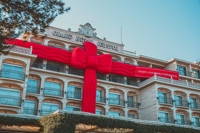 Il turismo come regalo: Zacchera hotels “impacchetta” con un maxi-fiocco due alberghi