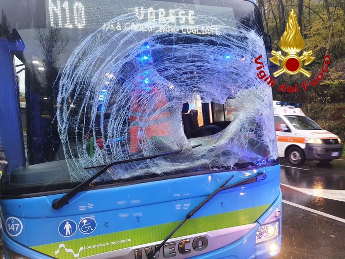 bus sfondato