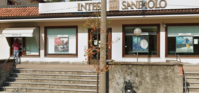 Intesa Sanpaolo chiude a Trobaso, Marchionini: "Ripensateci" e offre sgravi sulle imposte comunali 