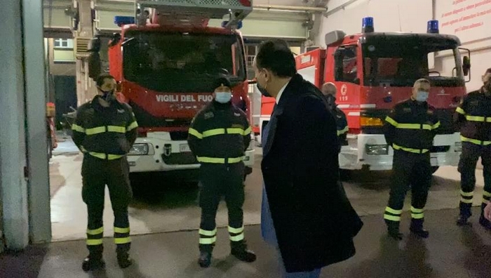Tre mezzi antincendio lacuali assegnati ai vigili del fuoco di Verbania