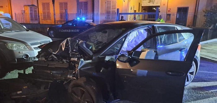 Aggredì i carabinieri dopo l’incidente, condannato e di nuovo indagato