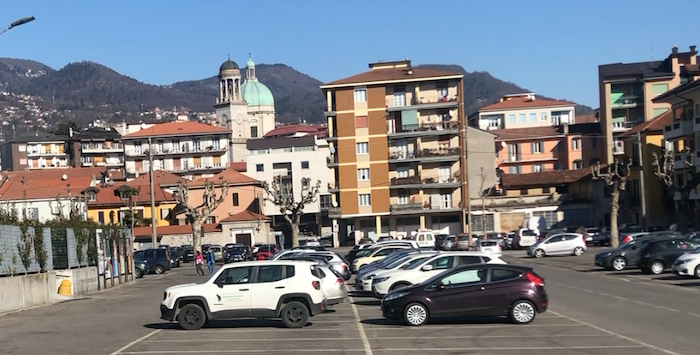 Il nuovo presidente del Quartiere ripropone il problema di piazza Fratelli Bandiera