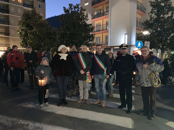 Torna la marcia al chiaro di luna dei Lanternitt