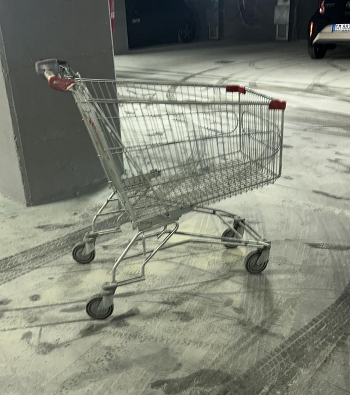 Ancora vandali al parcheggio di via Rosmini, potenziata la sorveglianza notturna
