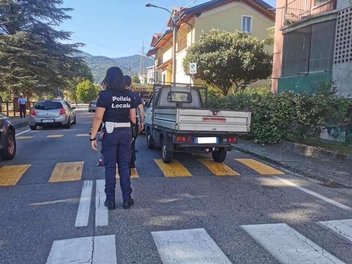 In codice rosso la 33enne investita a Intra