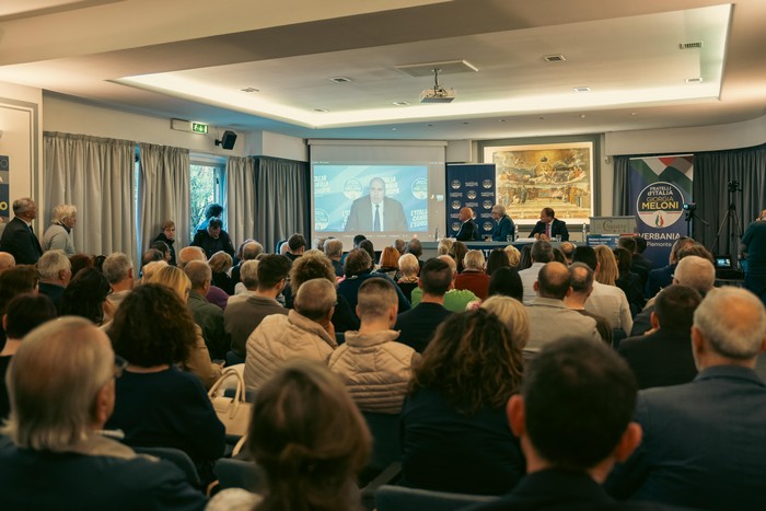 Crosetto lancia la volata elettorale di Fratelli d’Italia: contare anche in Europa