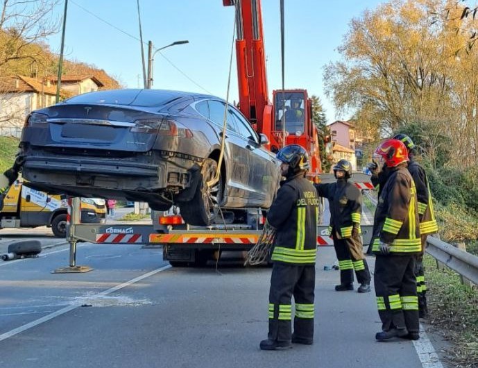 Fratture e trauma cranico per il ferito dell'incidente a Fondotoce