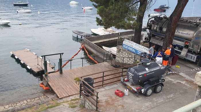 Sversamento di idrocarburi nelle acque di Pallanza