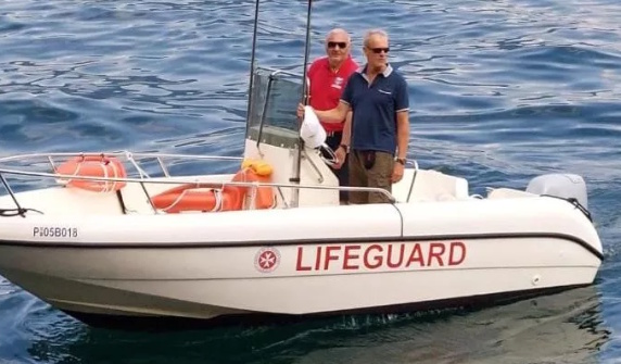Cinque giovani turisti in difficoltà nel lago salvati dai Giovanniti