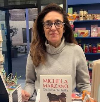 "Qualcosa che brilla" di Michela Marzano finalista al Premio Stresa