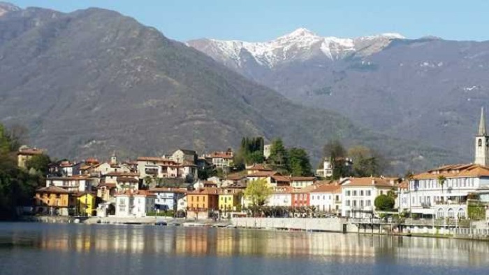 Spettacolo teatrale “Equivoci Graffianti”, domenica pomeriggio a Mergozzo