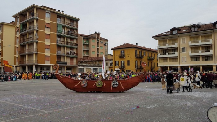 I vichinghi di Trobaso “re” del carnevale verbanese (foto)
