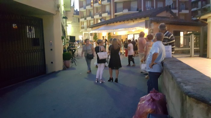 “Street art” aggiunge una data. Pubblico in crescita, commercianti poco partecipi (foto)