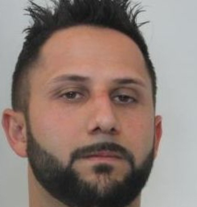 Preso il falso tecnico che frodava gli anziani a domicilio. La polizia: vittime, fatemi avanti