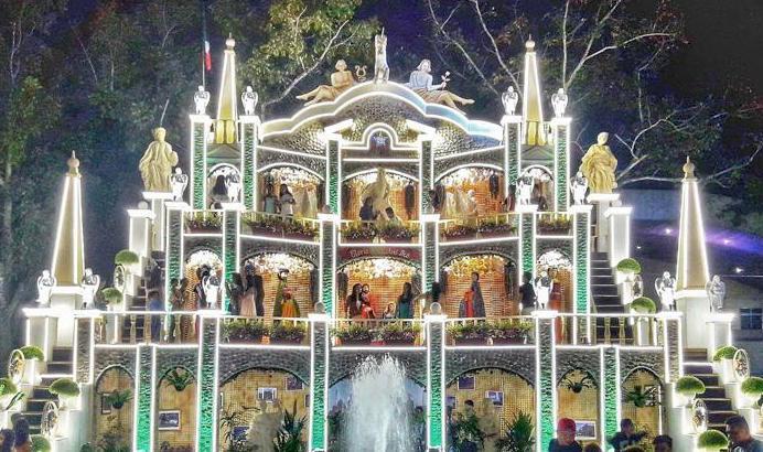 I Giardini dell’Isola Bella ricostruiti nelle Filippine diventano attrazione natalizia