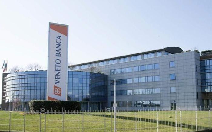 Processo agli ex vertici Veneto Banca, il giudice chiama in causa Intesa Sanpaolo 