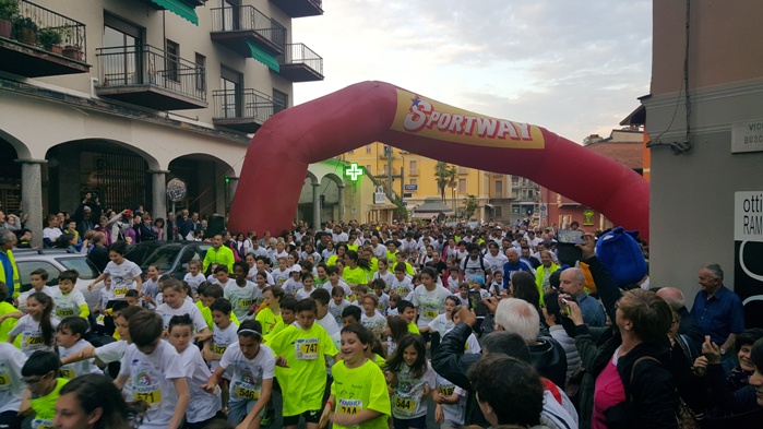 Un altro record al Giro delle Contrade: 1.450 al via e 11.000 euro di solidarietà