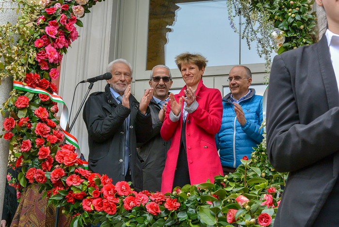 Duecento specie di camelia in mostra a Pallanza: via alla stagione turistica (foto)